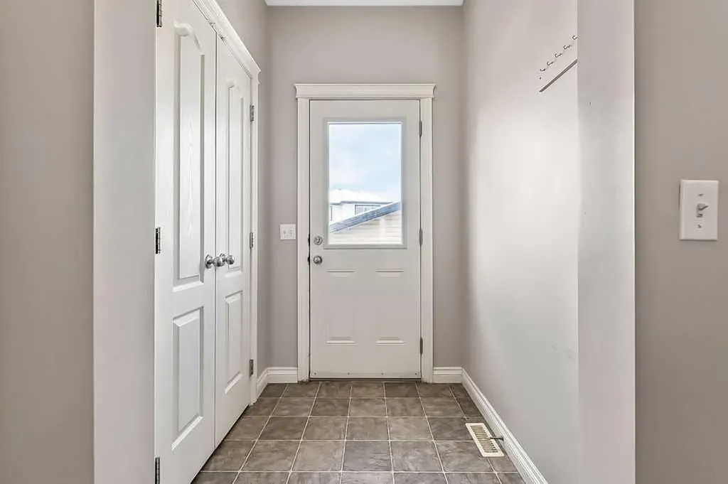 280 Copperstone Gardens SE Calgary AB T2Z 0R6