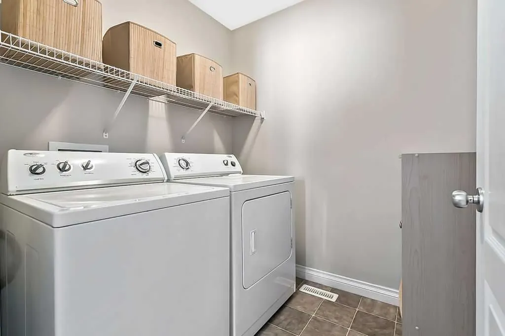 280 Copperstone Gardens SE Calgary AB T2Z 0R6