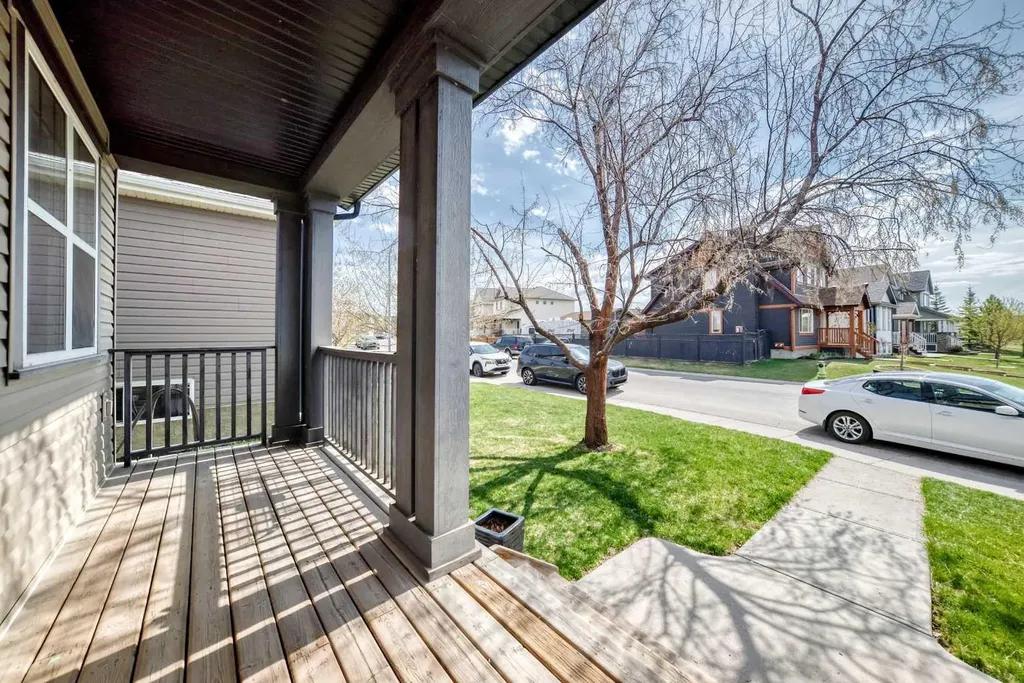 280 Copperstone Gardens SE Calgary AB T2Z 0R6