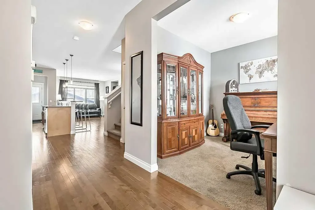 280 Copperstone Gardens SE Calgary AB T2Z 0R6