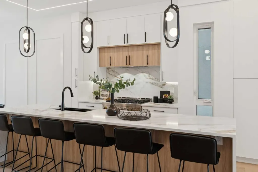 4214 16 Street SW Calgary AB T2T 4H6