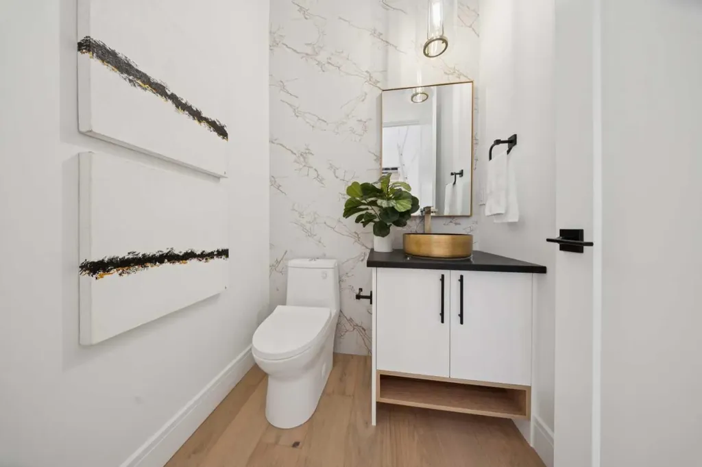 4214 16 Street SW Calgary AB T2T 4H6