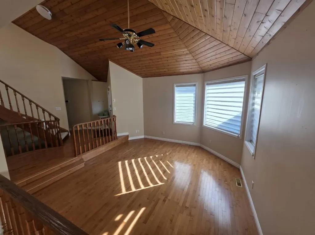 10722 91 Street Peace River AB T8S1R1