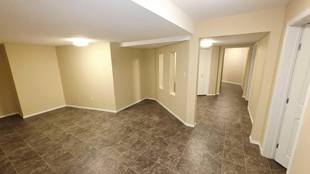 10722 91 Street Peace River AB T8S1R1