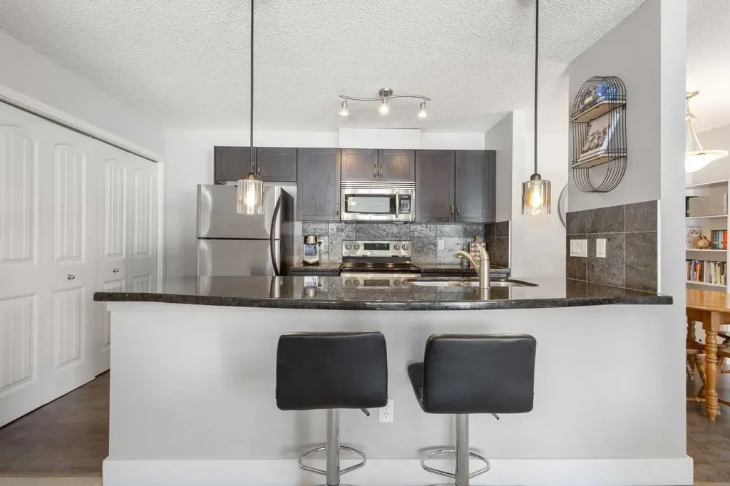 108 Village Heights SW Calgary AB T3H 2L2