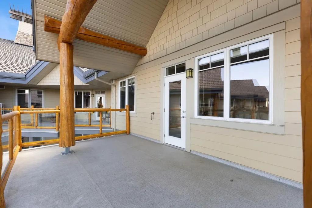 2330 Fish Creek Boulevard SW Calgary AB T2Y 0L1