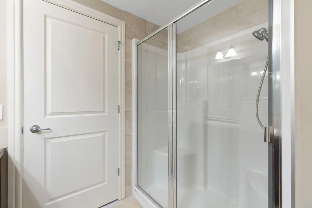 2330 Fish Creek Boulevard SW Calgary AB T2Y 0L1