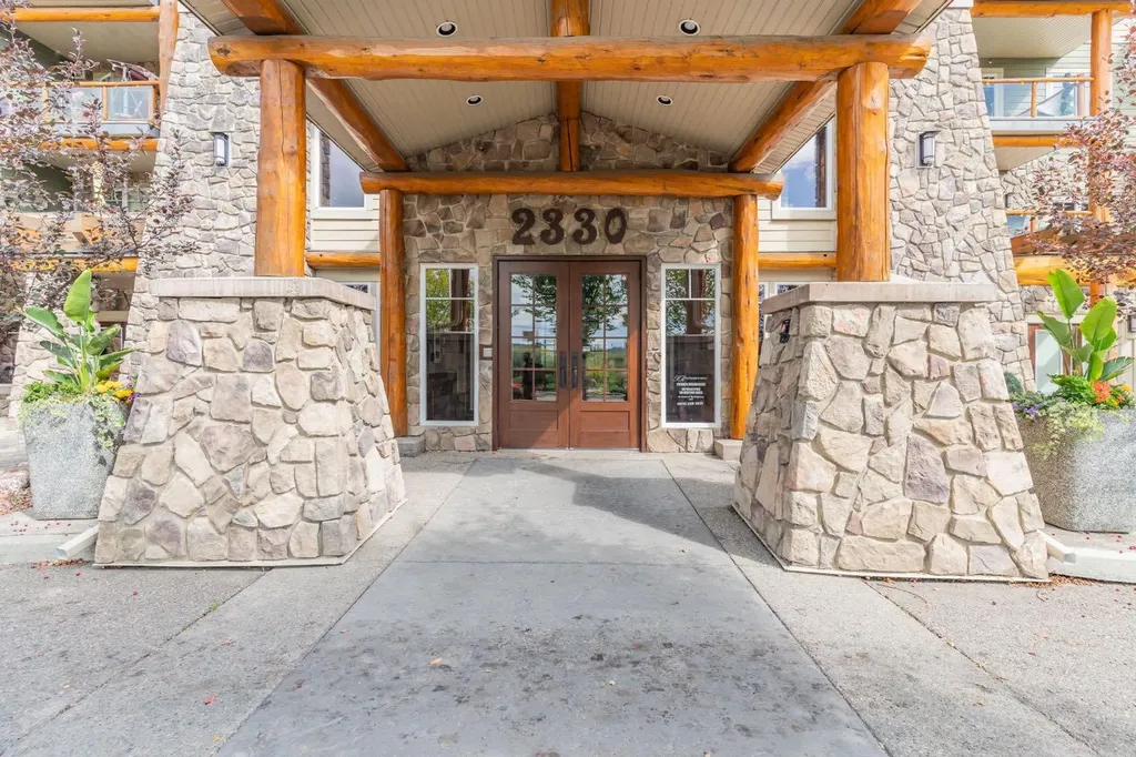 2330 Fish Creek Boulevard SW Calgary AB T2Y 0L1