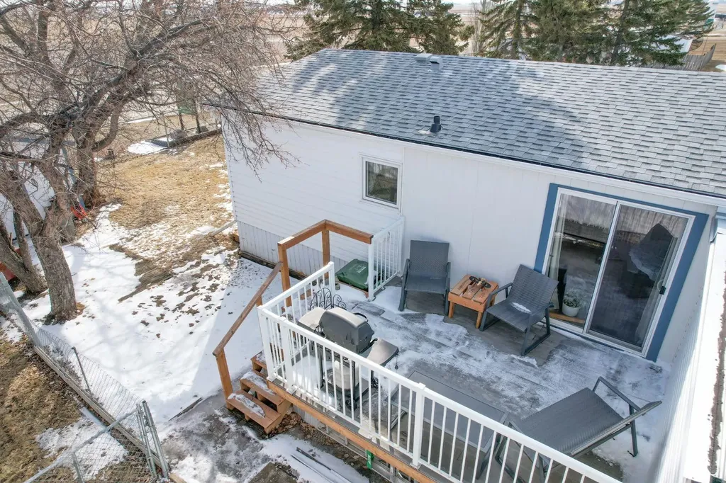 4202 45 Street Wetaskiwin AB T9A 2L3