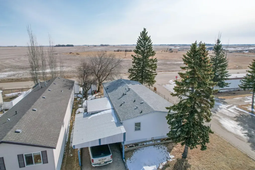 4202 45 Street Wetaskiwin AB T9A 2L3