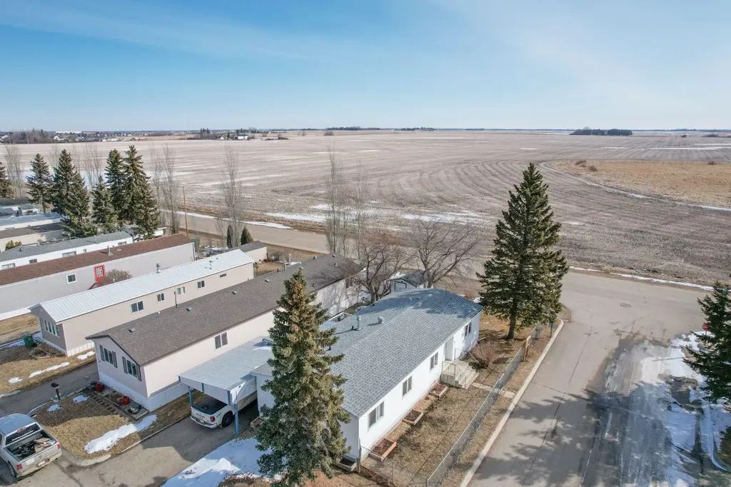 4202 45 Street Wetaskiwin AB T9A 2L3