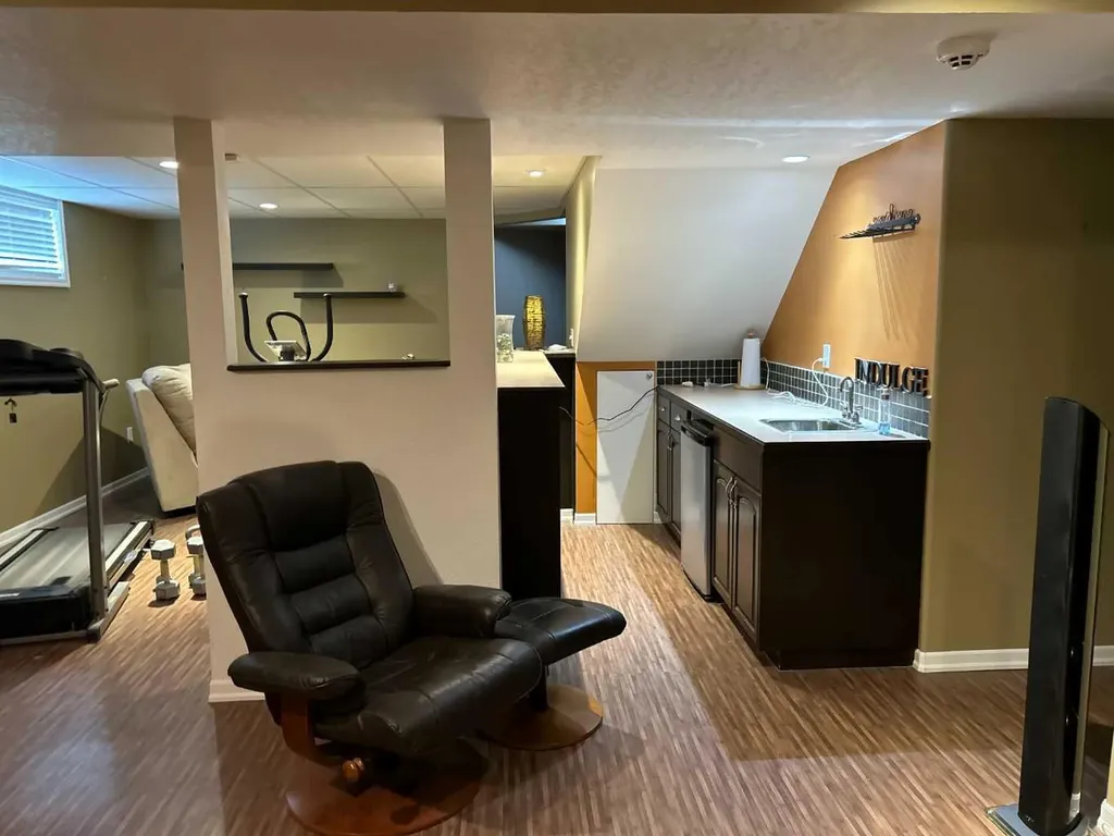 12 Pleasant Park Court W Brooks AB T1R 1H3