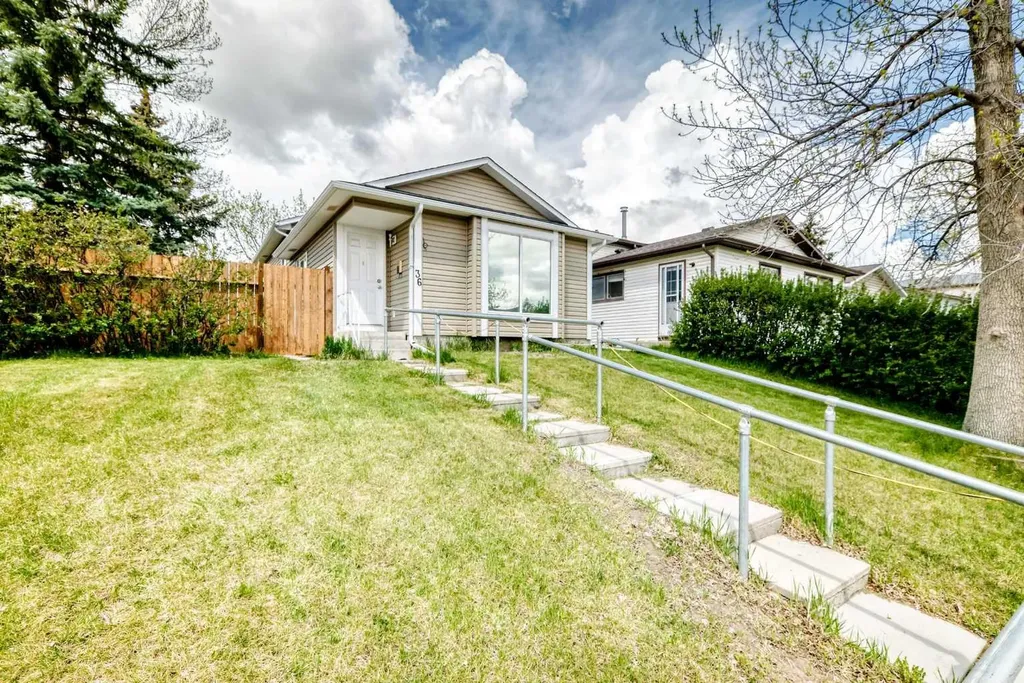 36 Castleglen Way NE Calgary AB T3J 1T3
