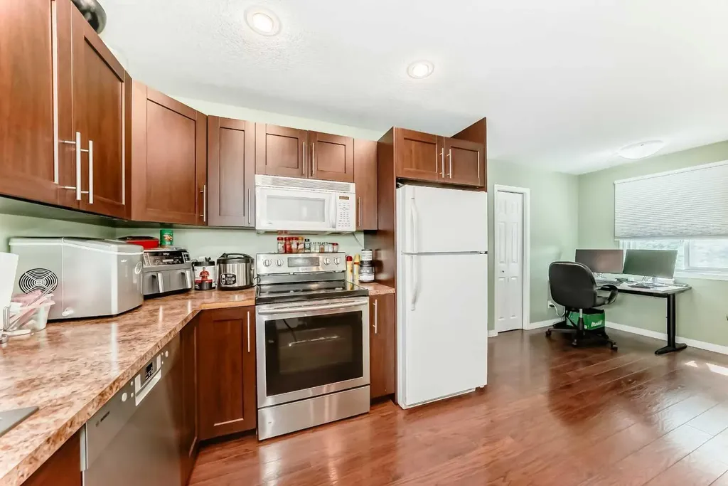36 Castleglen Way NE Calgary AB T3J 1T3