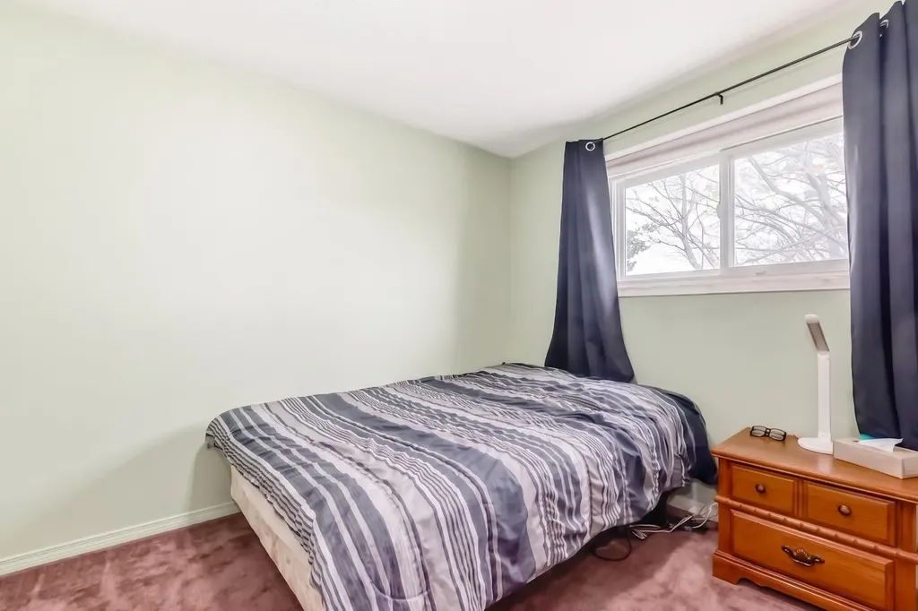 36 Castleglen Way NE Calgary AB T3J 1T3