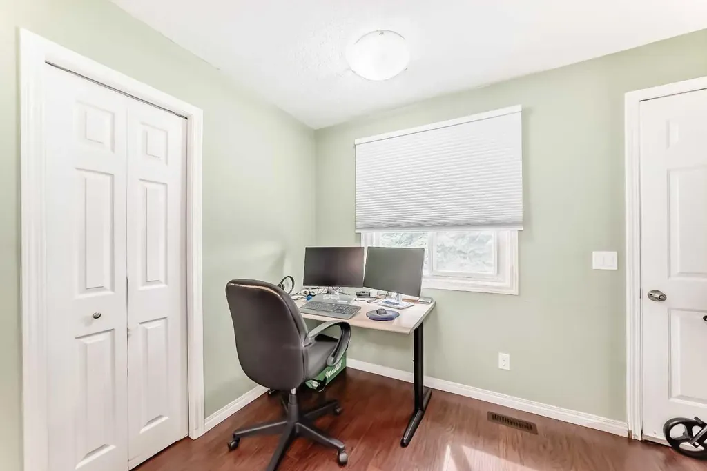 36 Castleglen Way NE Calgary AB T3J 1T3