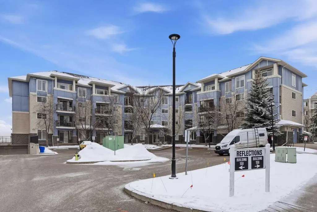 108 Country Village Circle NE Calgary AB T3K 0E3