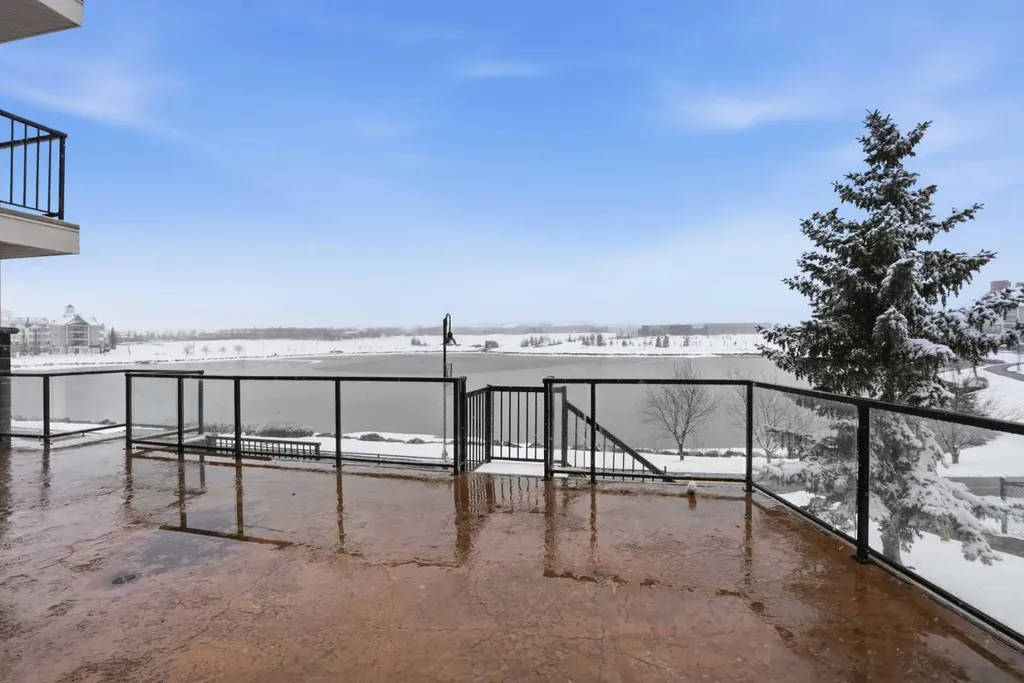 108 Country Village Circle NE Calgary AB T3K 0E3