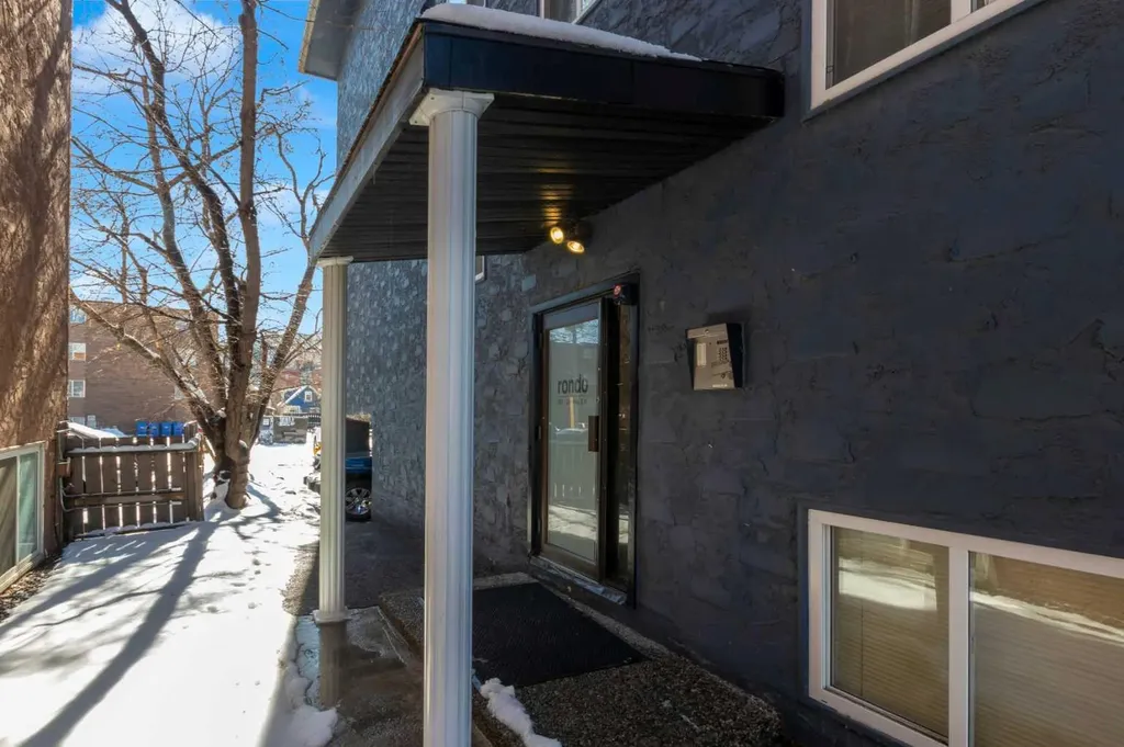 931 2 Avenue NW Calgary AB T2N 0E6