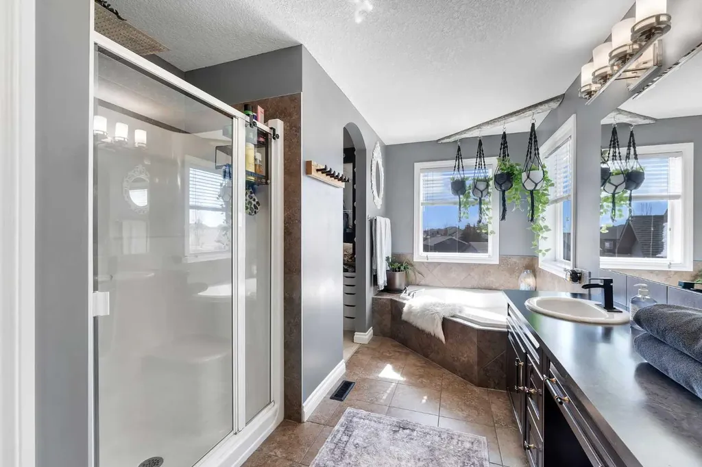 45 Hanson Hollow NE Langdon AB T0J 1X1