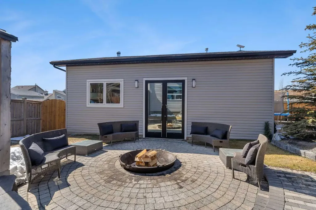45 Hanson Hollow NE Langdon AB T0J 1X1