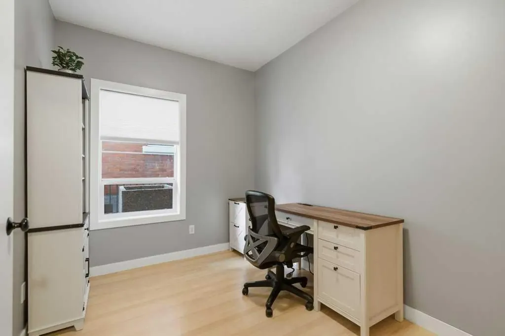1235 13 Avenue SW Calgary AB T3C 0T2