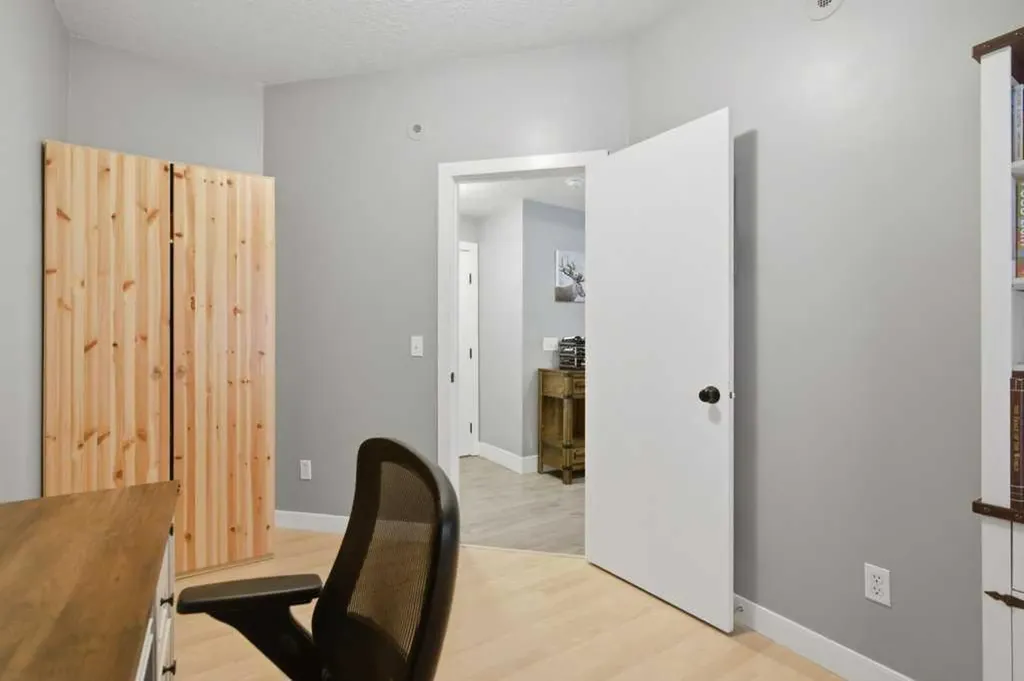 1235 13 Avenue SW Calgary AB T3C 0T2