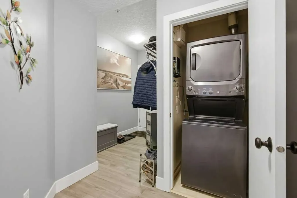1235 13 Avenue SW Calgary AB T3C 0T2