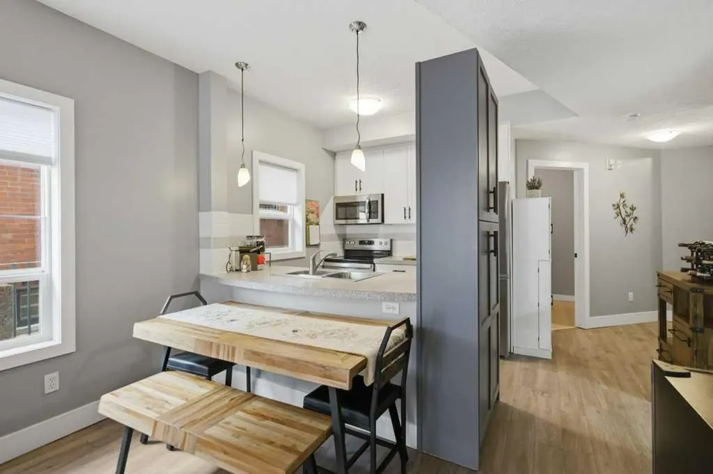 1235 13 Avenue SW Calgary AB T3C 0T2