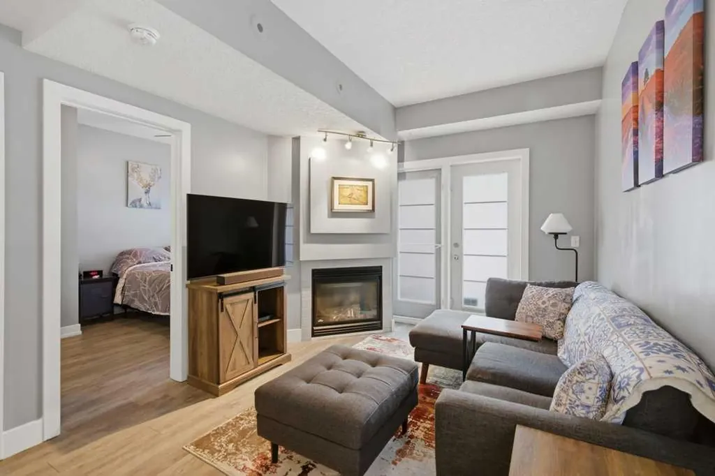 1235 13 Avenue SW Calgary AB T3C 0T2