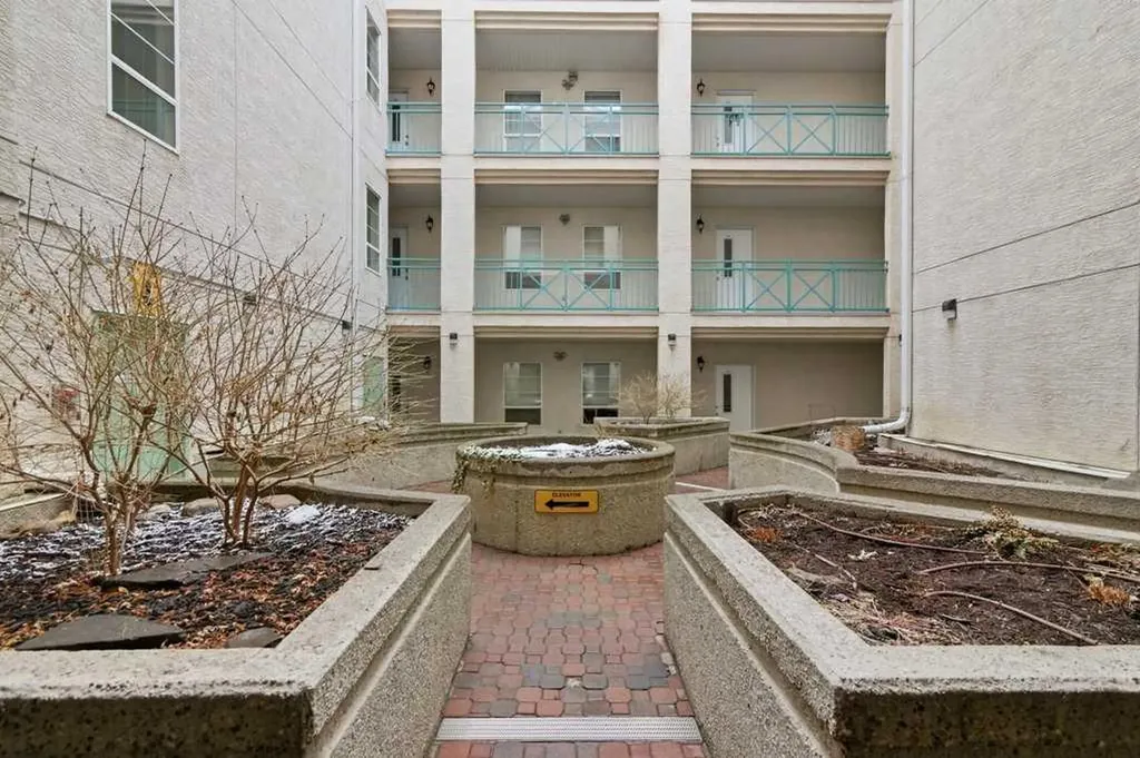 1235 13 Avenue SW Calgary AB T3C 0T2