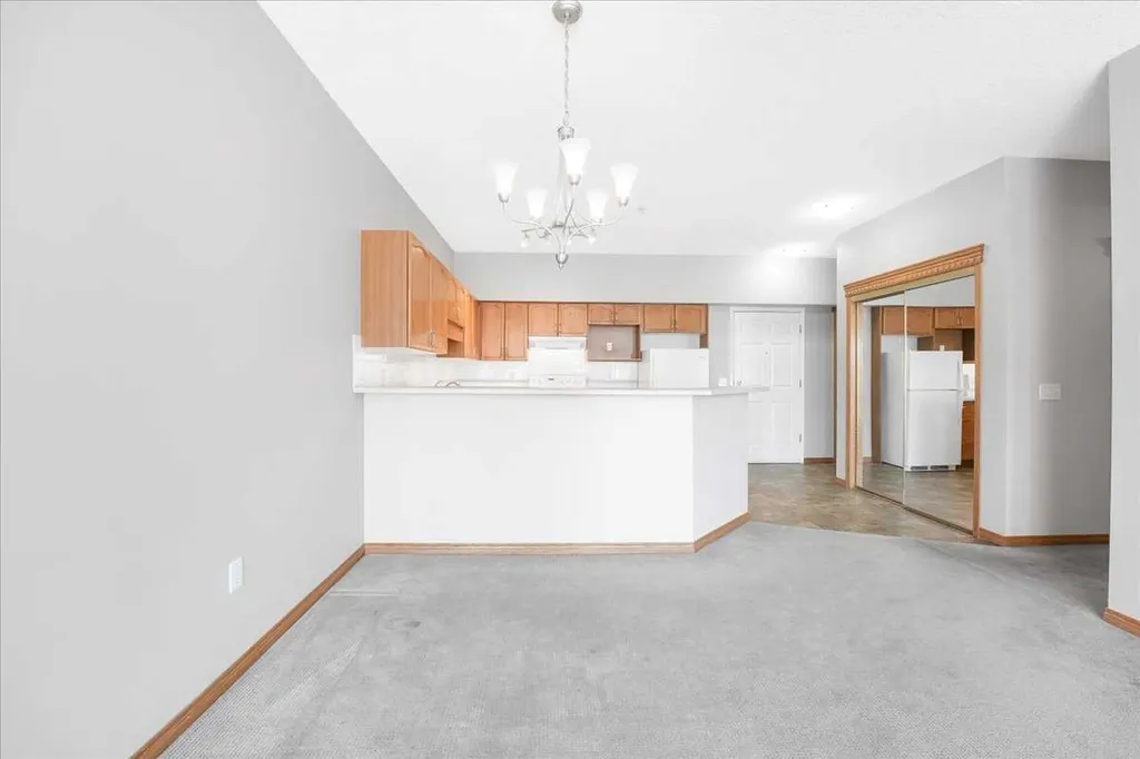 200 Lincoln Way SW Calgary AB T3E 7G7