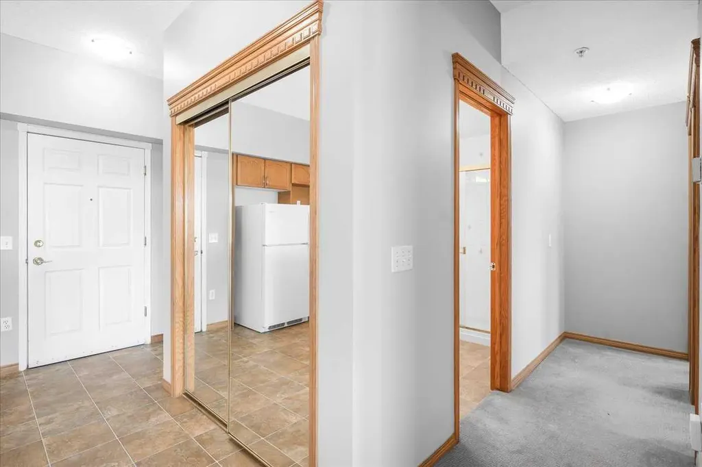 200 Lincoln Way SW Calgary AB T3E 7G7