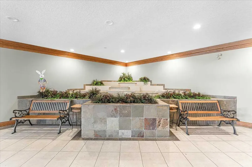 200 Lincoln Way SW Calgary AB T3E 7G7