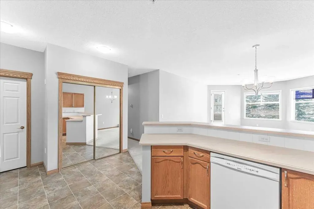 200 Lincoln Way SW Calgary AB T3E 7G7