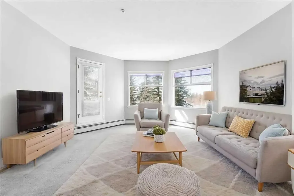 200 Lincoln Way SW Calgary AB T3E 7G7