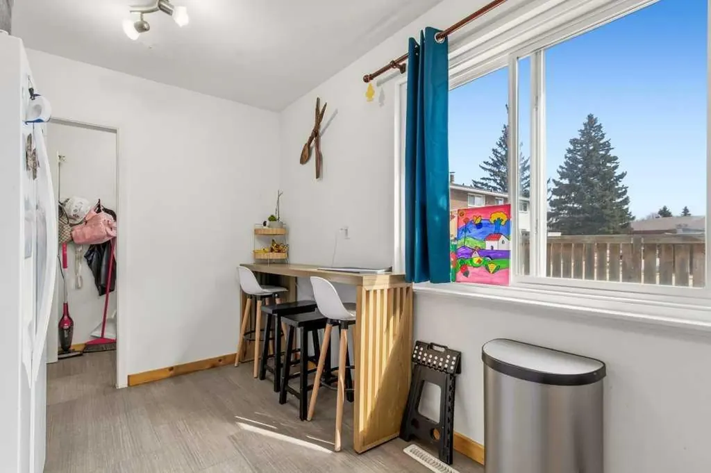 3907 39 Street Red Deer AB T4N 0M6