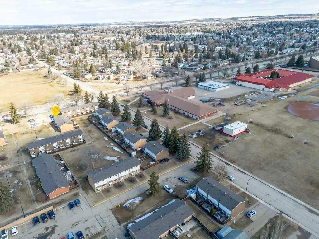 3907 39 Street Red Deer AB T4N 0M6