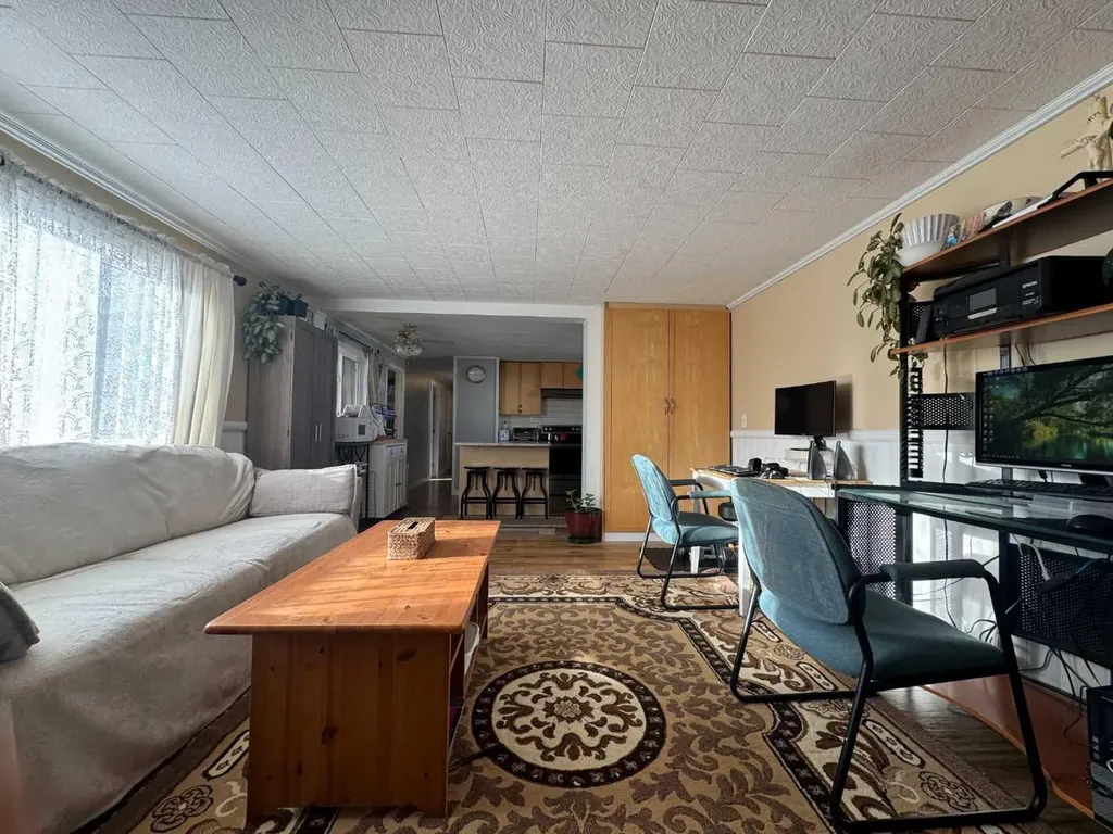 2715 Westside Drive W Lethbridge AB T1J 4M9