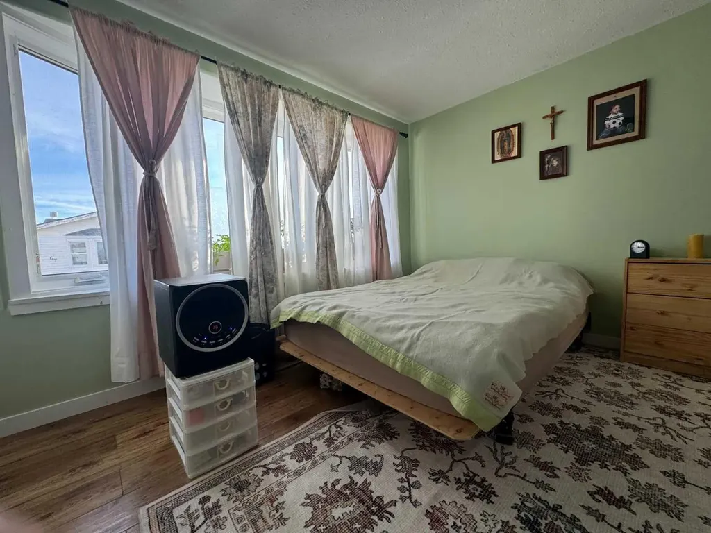 2715 Westside Drive W Lethbridge AB T1J 4M9