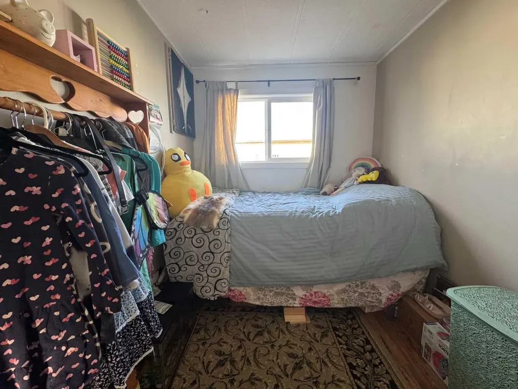 2715 Westside Drive W Lethbridge AB T1J 4M9