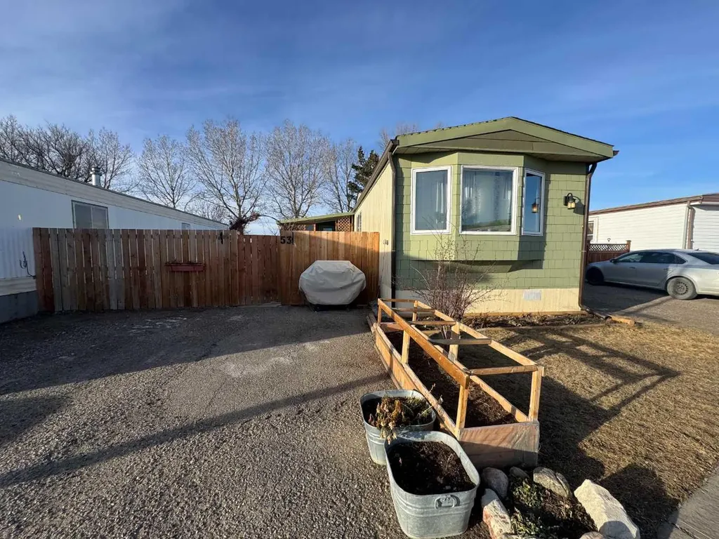 2715 Westside Drive W Lethbridge AB T1J 4M9