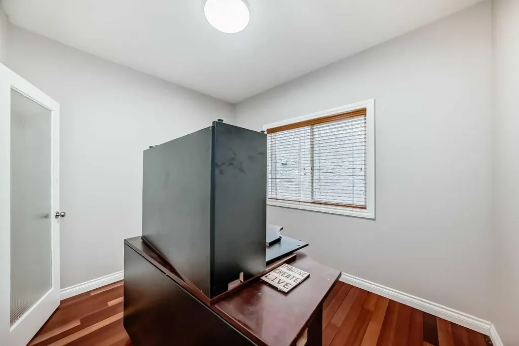 87 Sherwood Circle NW Calgary AB T3R1R3