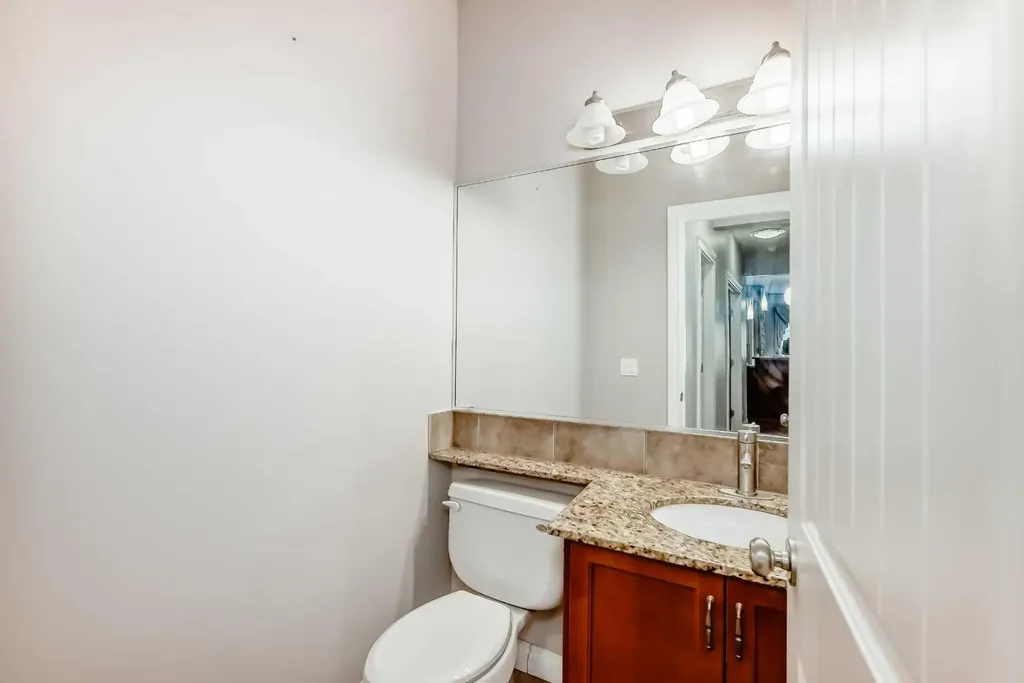 87 Sherwood Circle NW Calgary AB T3R1R3