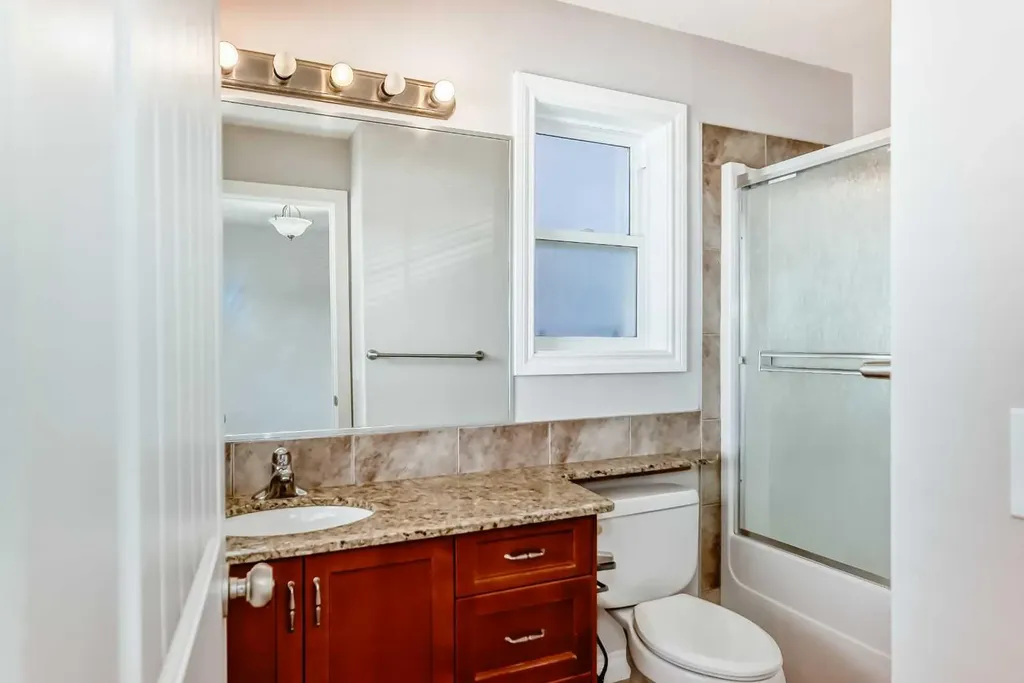 87 Sherwood Circle NW Calgary AB T3R1R3