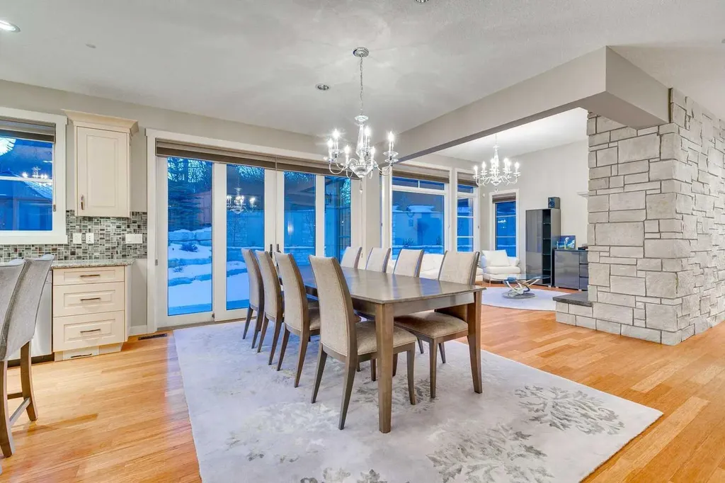 215 Patton Court SW Calgary AB T2V 5G4