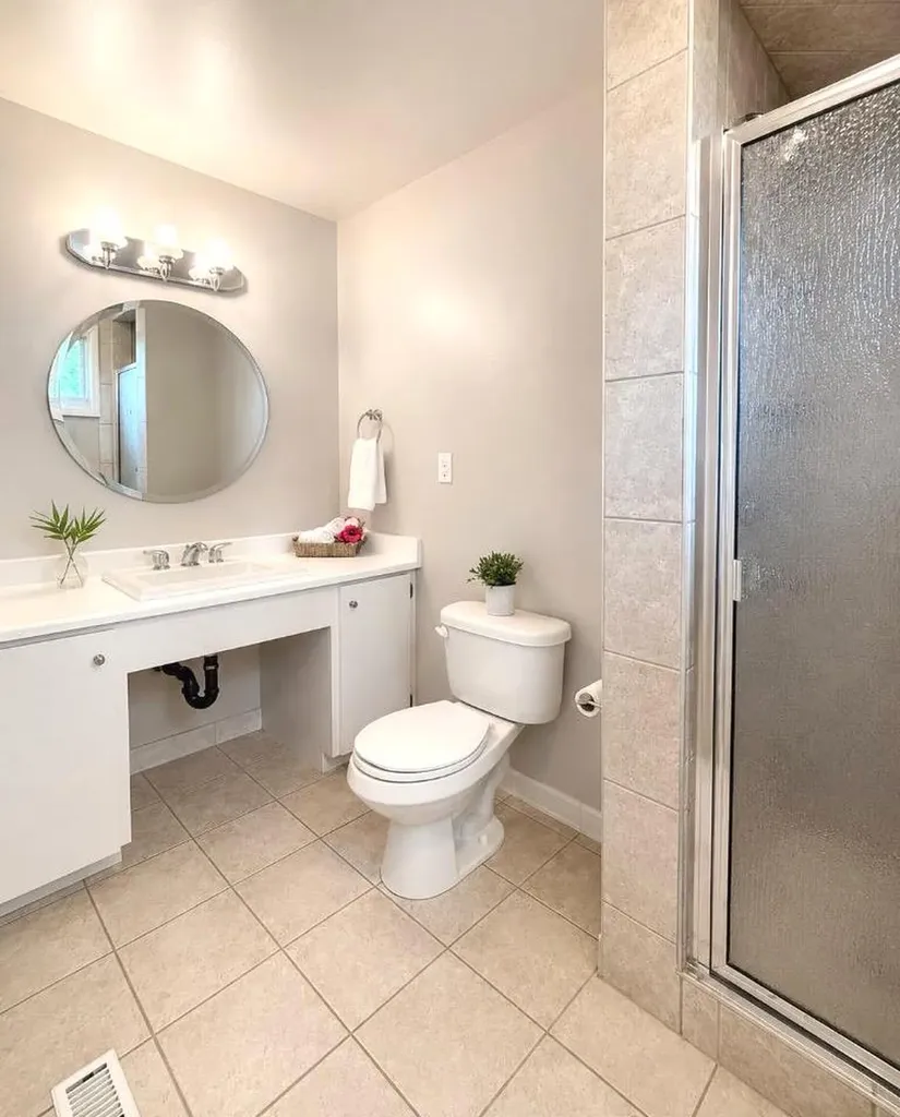 19 Meadowview Road SW Calgary AB T2V 1V9