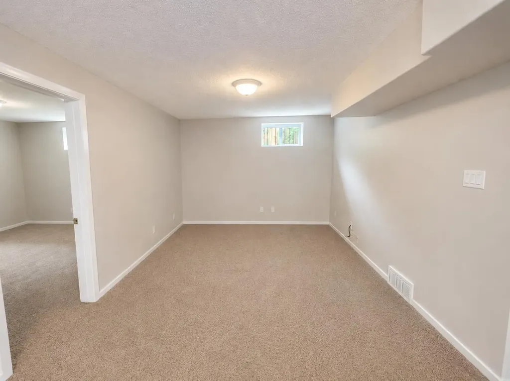 19 Meadowview Road SW Calgary AB T2V 1V9