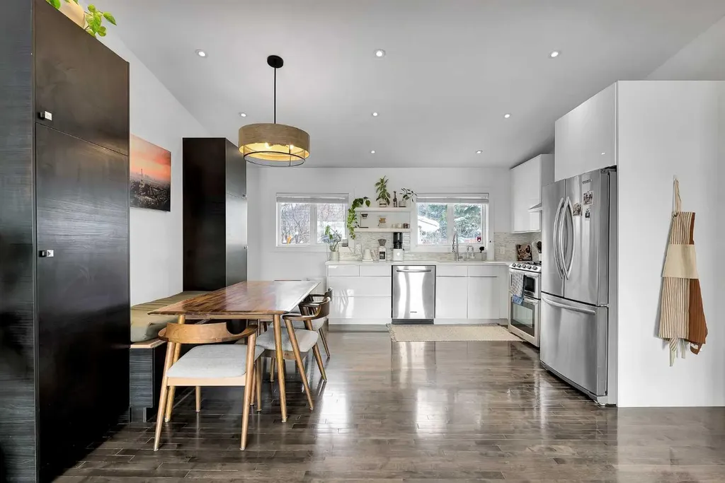 4115 Bowlen Street NW Calgary AB T2L1P8