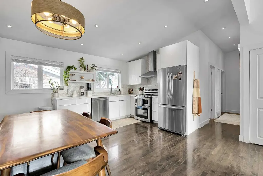 4115 Bowlen Street NW Calgary AB T2L1P8